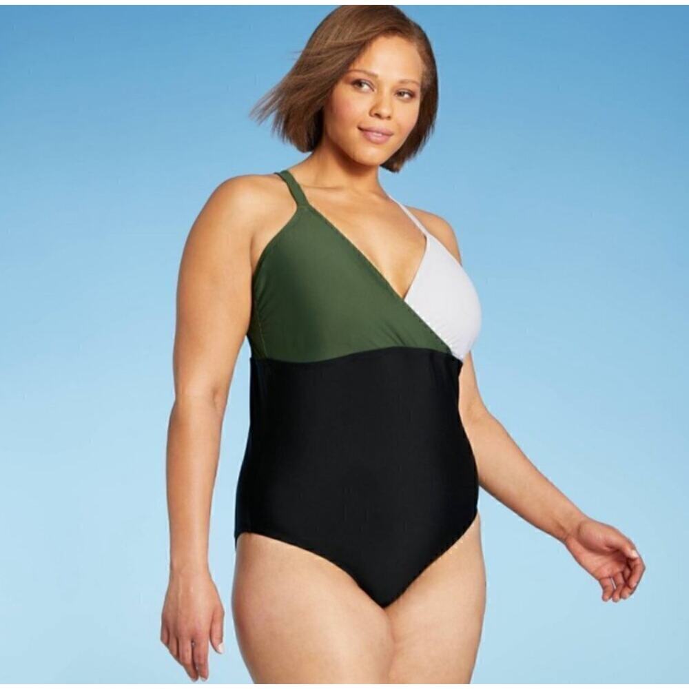 Kona Sol Color Block One Piece Adjustable Strap Bathing Suit Built in Bra Size M